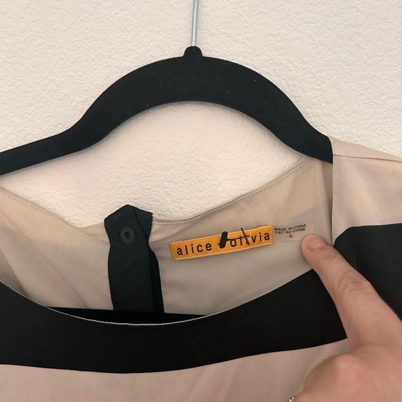 Alice Olivia Stripe Dress Small Black White Button Down Back Silk Tie Waist - Picture 2 of 9